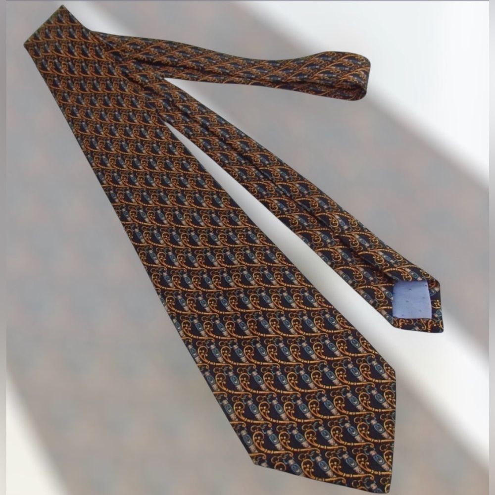 CELINE Silk Tie 😍🔥 - Picture 3 of 9